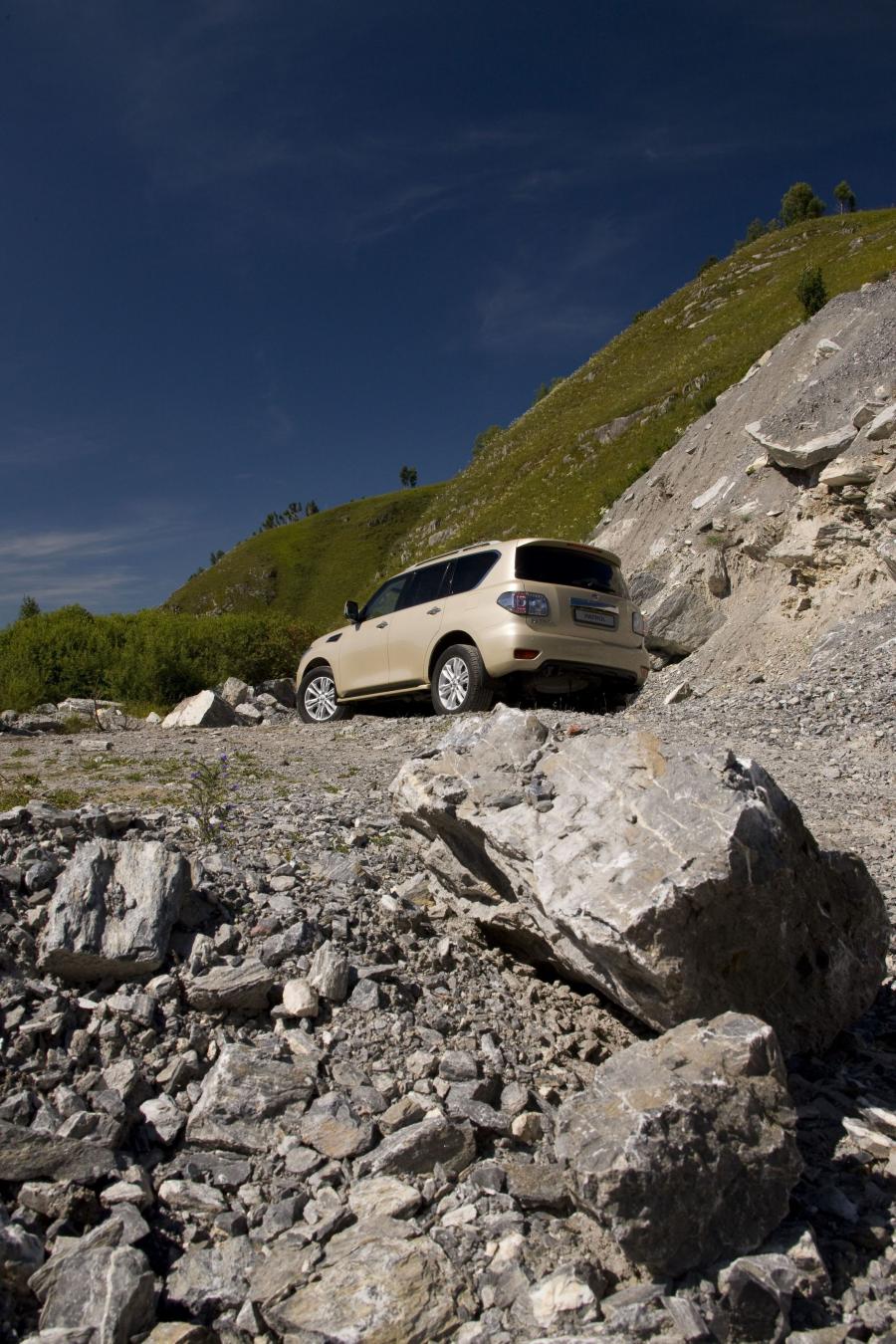  Nissan Patrol 2010 года  (фото 39 из 118)